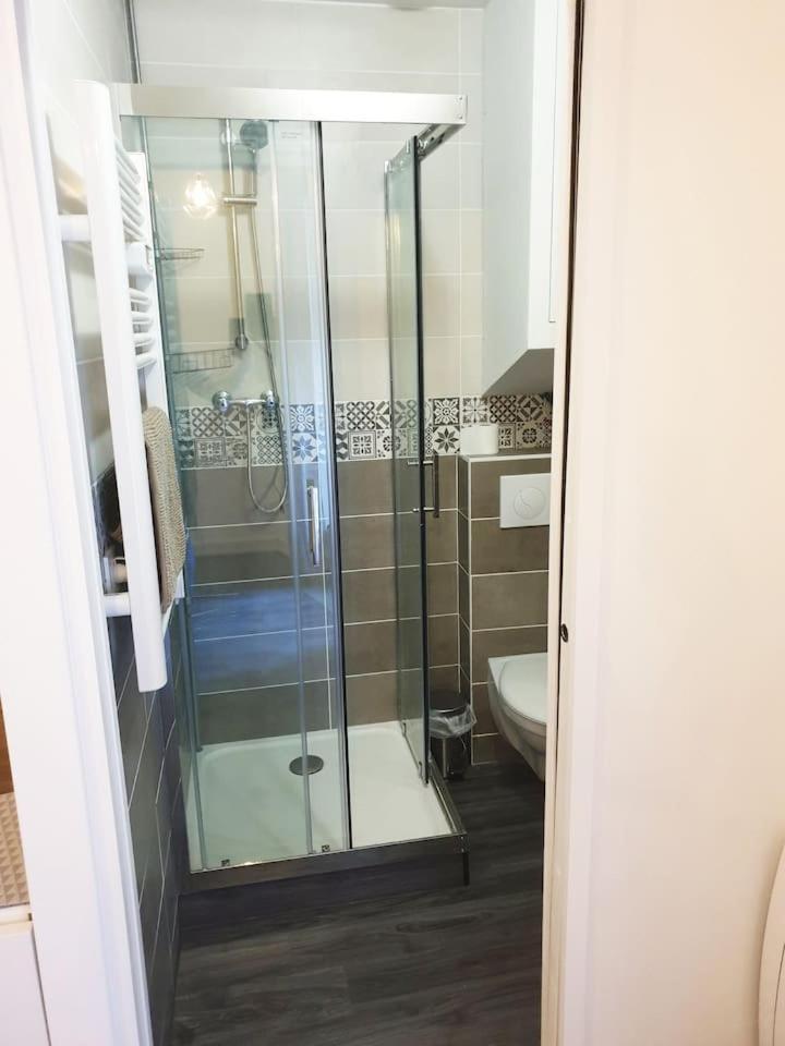 Le Nid Des Carmes Apartment Nantes Luaran gambar